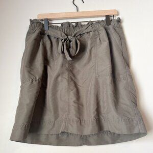 Merona Target Brand olive green paperbag elastic waist skirt with pockets